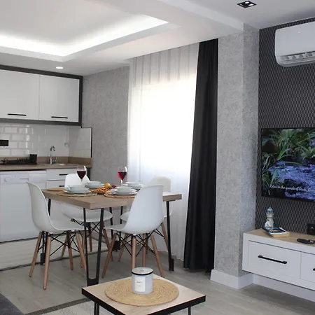 Отель Cosy *